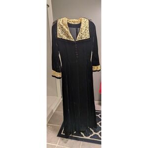 Vintage Black Velvet Lace Collar Maxi Dress Gothic Victorian Elegant Formal Gown